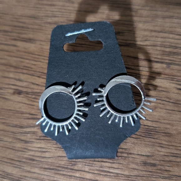 S925 Elegant Silver Hoop Earrings - Picture 2 of 2